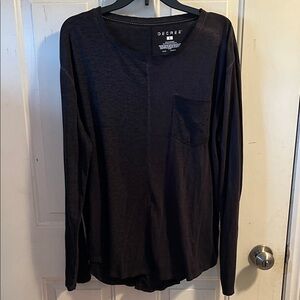 Men’s Decree Long Sleeve Tee size L